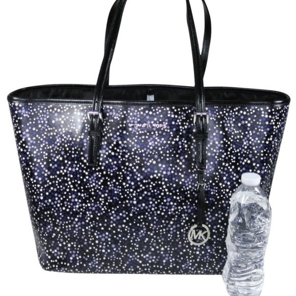 Michael Kors Handbags - Michael Kors Jet Set Travel LG Carryall Tote NWT